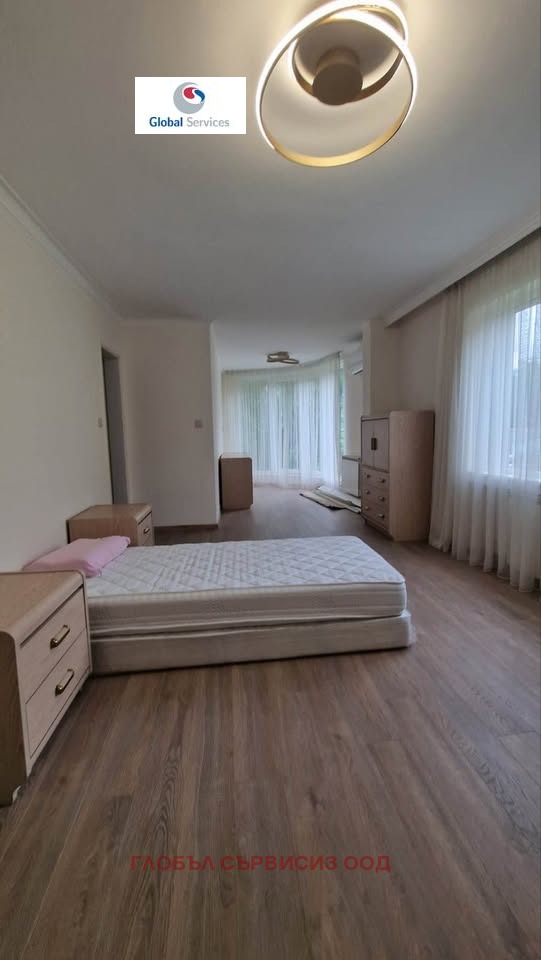 Kiadó  Ház Sofia , Manastirski livadi , 450 négyzetméter | 76428865 - kép [2]