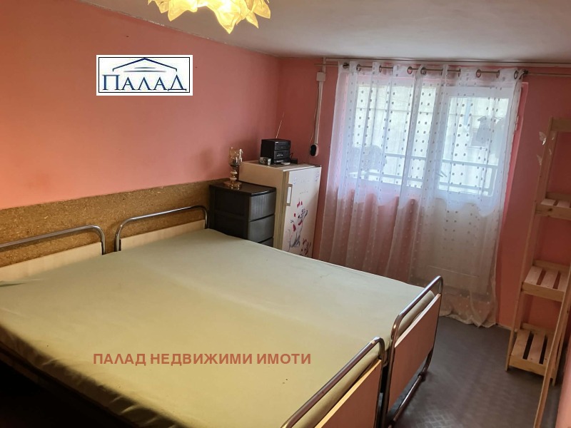 Дава под наем АТЕЛИЕ, ТАВАН, гр. Варна, ВИНС-Червен площад