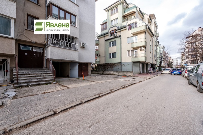 Дава под наем ГАРАЖ, ПАРКОМЯСТО, гр. София, Редута