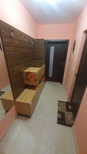 1 chambre Pobeda, Varna 10