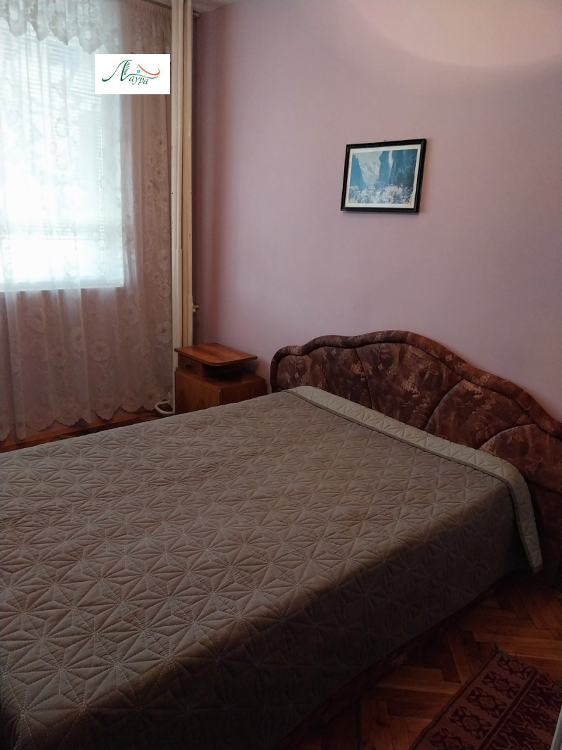 Дава под наем  2-стаен град Шумен , Тракия , 78 кв.м | 88230994