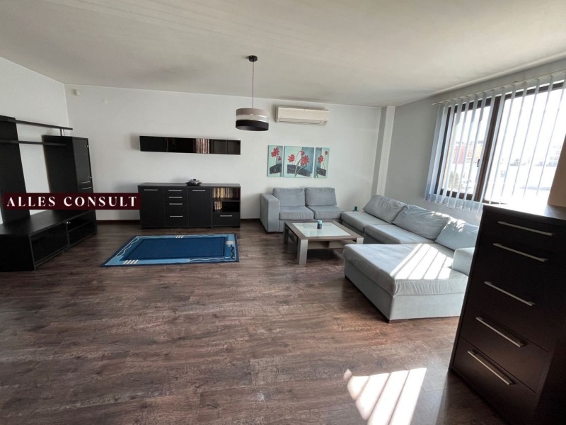 Para alugar  1 quarto Sofia , Goce Deltchev , 90 m² | 65649084