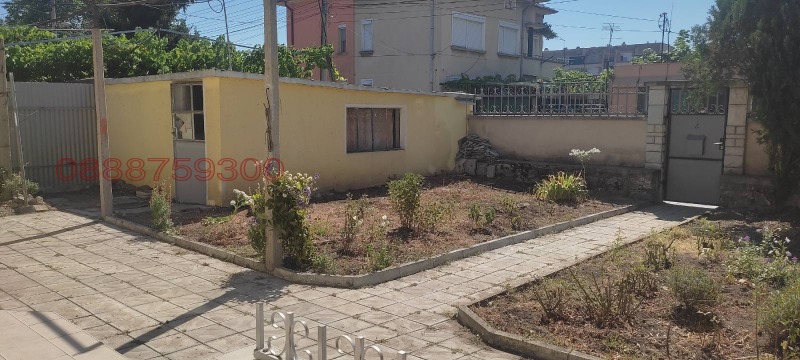 Дава под наем КЪЩА, гр. Нова Загора, област Сливен, снимка 2 - Къщи - 53534410