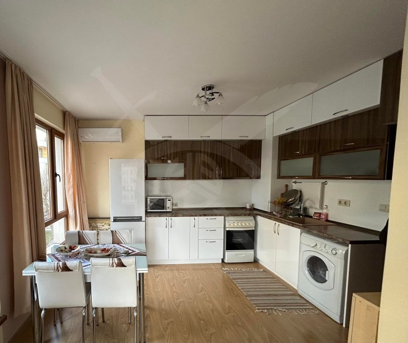 Te huur  1 slaapkamer Varna , Trosjevo , 55 m² | 42214957