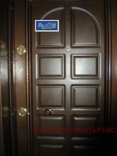 Дава под наем 3-СТАЕН, гр. Велико Търново, Колю Фичето, снимка 15 - Апартаменти - 52232830