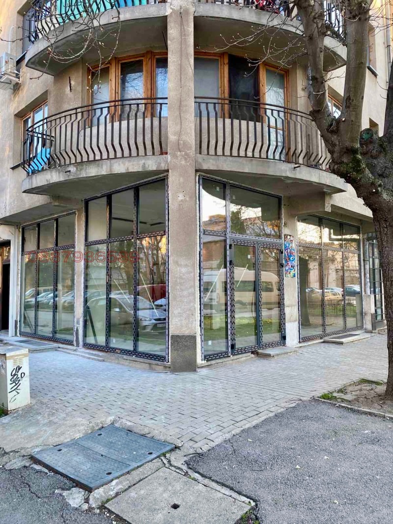 Дава под Наем МАГАЗИН в град София, Банишора - 62 кв.м / 1 200 € » 2 347.00 лв.
