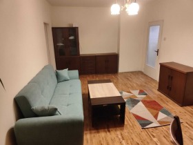 1 chambre Poligona, Sofia 1