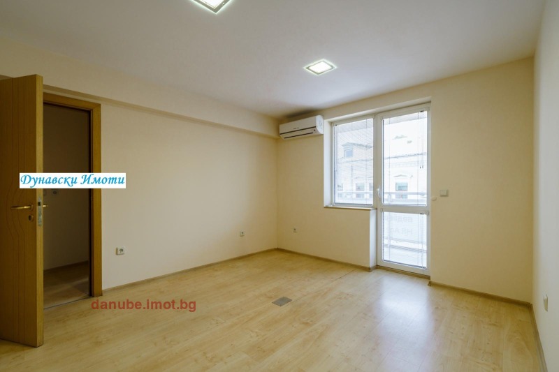 Дава под наем ОФИС, гр. Русе, Център, снимка 2 - Офиси - 53524970