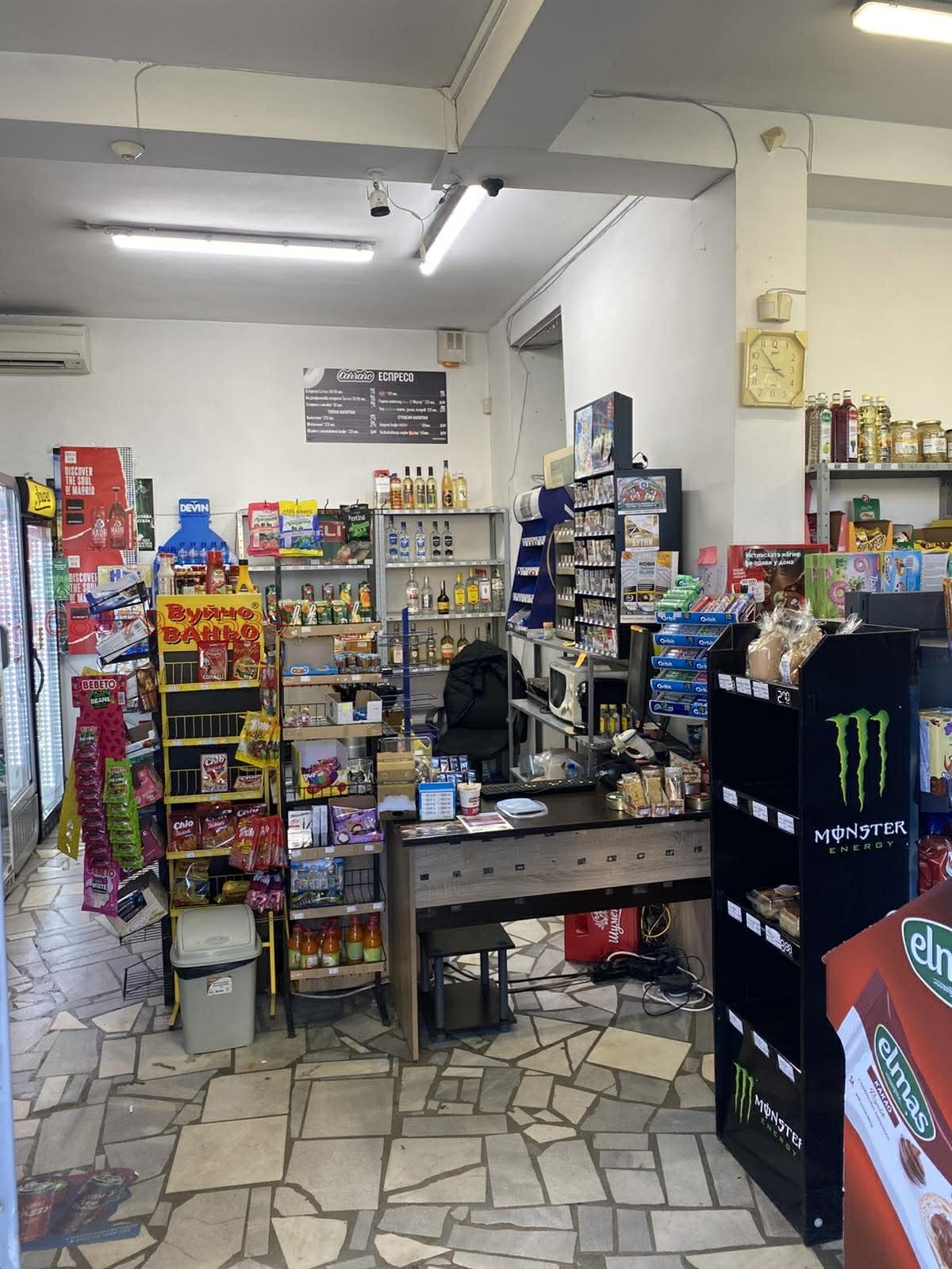 Дава под наем МАГАЗИН, гр. София, Банишора, снимка 3 - Магазини - 53822306