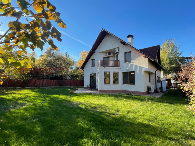 Дава под наем КЪЩА, гр. София, в.з.Американски колеж