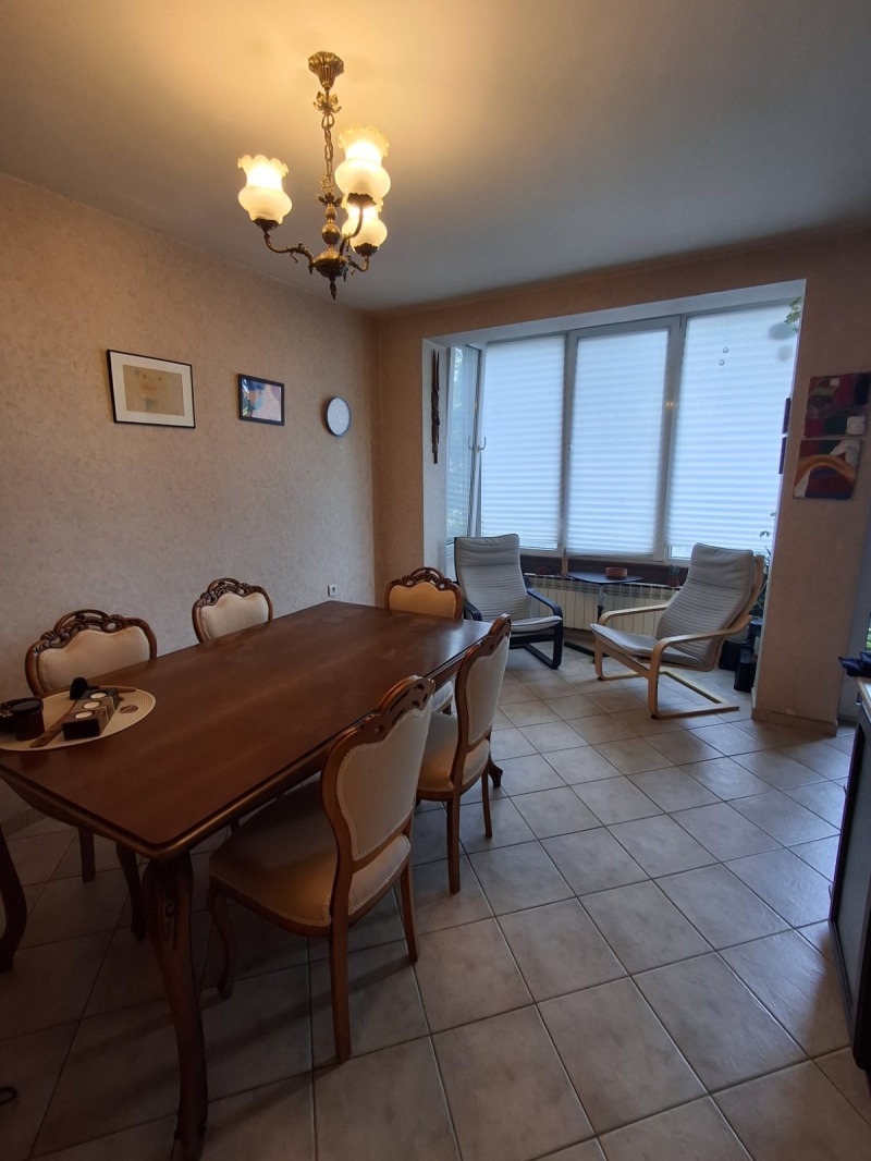 Дава под наем  4-стаен град София , Изток , 105 кв.м | 68642585 - изображение [3]
