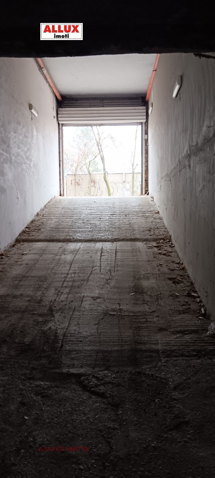 Дава под наем ГАРАЖ, ПАРКОМЯСТО, гр. Русе, Ялта