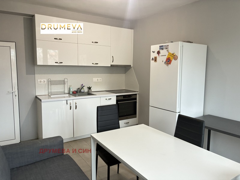 Дава под наем 2-СТАЕН, гр. Варна, Център, снимка 2 - Апартаменти - 53161577