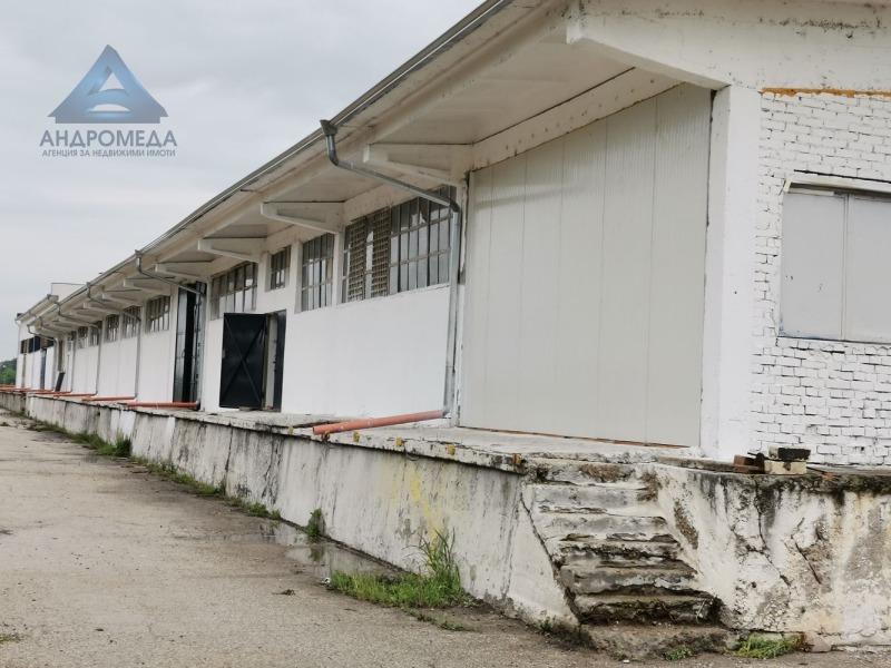 K pronájmu  Úložný prostor Pleven , Industrialna zona - Zapad , 270 m2 | 69181788 - obraz [2]