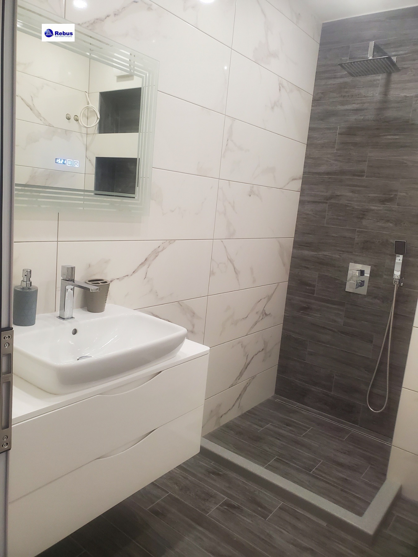 Дава под наем 2-СТАЕН, гр. София, Лагера, снимка 11 - Апартаменти - 54189570