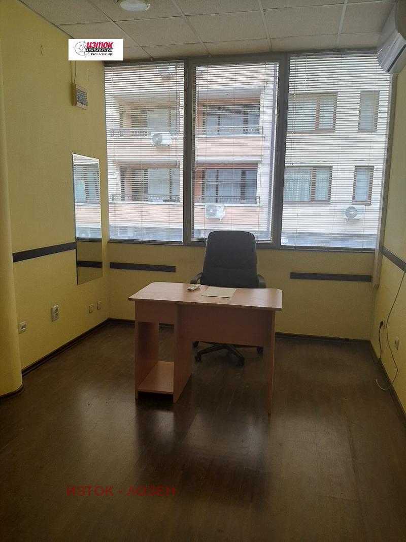 A louer  Bureau Sofia , Lyulin - tsentar , 20 m² | 52621991