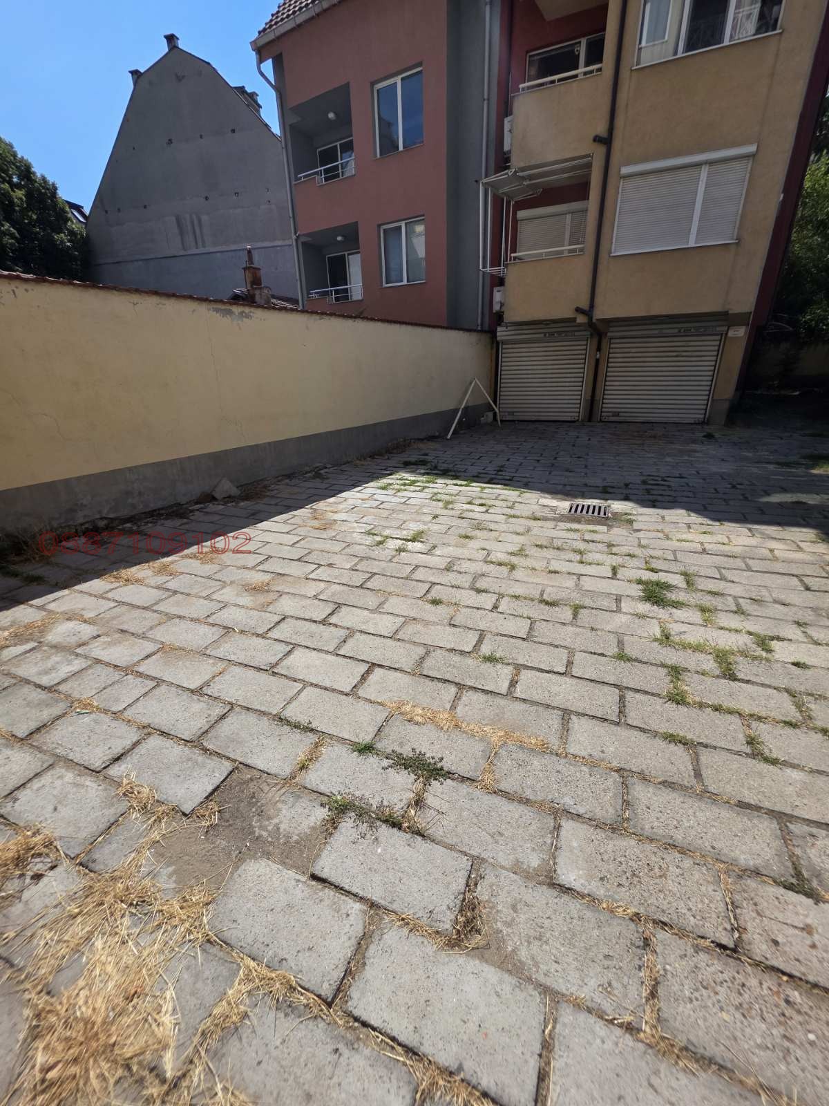 Дава под наем ГАРАЖ, ПАРКОМЯСТО, гр. Пловдив, Център, снимка 4 - Гаражи и паркоместа - 55568368