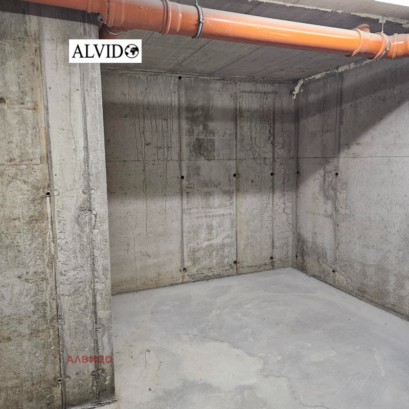 Дава под наем ГАРАЖ, ПАРКОМЯСТО, гр. София, Кръстова вада, снимка 4 - Гаражи и паркоместа - 53172595