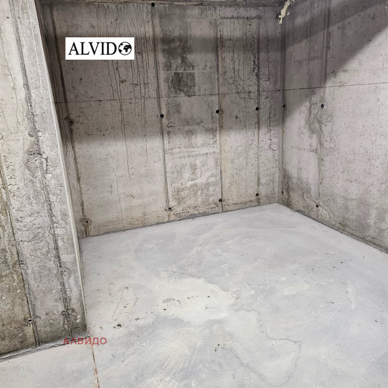 Дава под наем ГАРАЖ, ПАРКОМЯСТО, гр. София, Кръстова вада, снимка 3 - Гаражи и паркоместа - 53172595