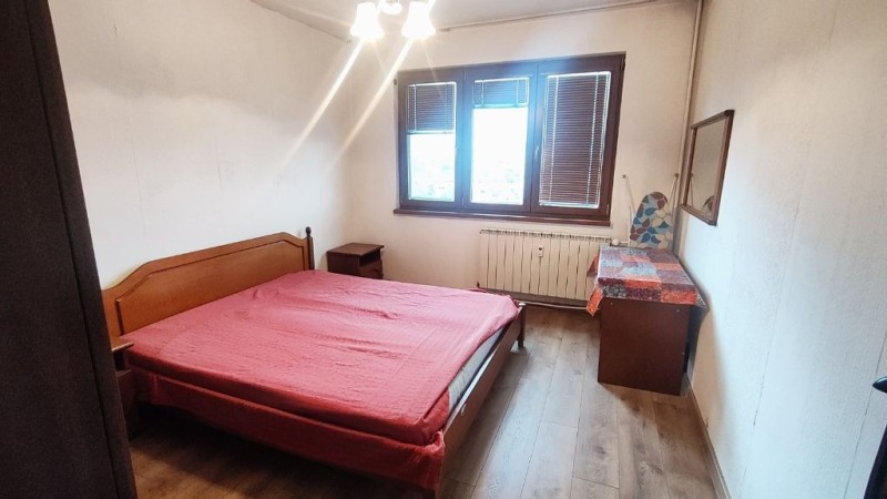 Дава под Наем 3-СТАЕН в град София, Надежда 3 - 112 кв.м / 550 € » 1 075.71 лв., РЕАЛЕН НОВ ДОМ