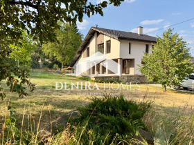 Casa Bistritsa, Sofia 1