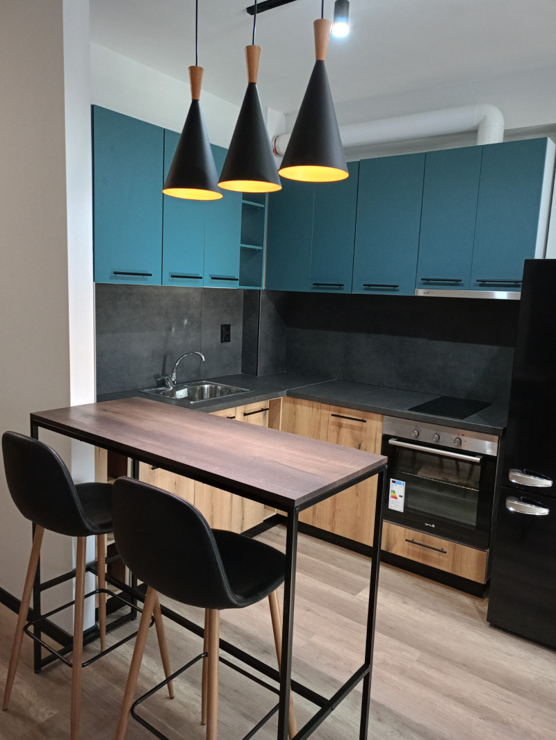 En renta  1 dormitorio Pleven , Idealen tsentar , 68 metros cuadrados | 18745790