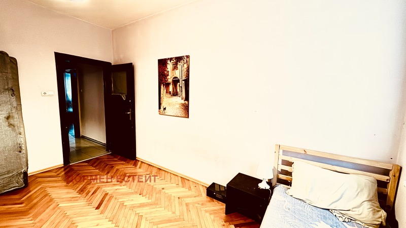 Дава под наем 3-СТАЕН, гр. София, Център, снимка 11 - Апартаменти - 53203190