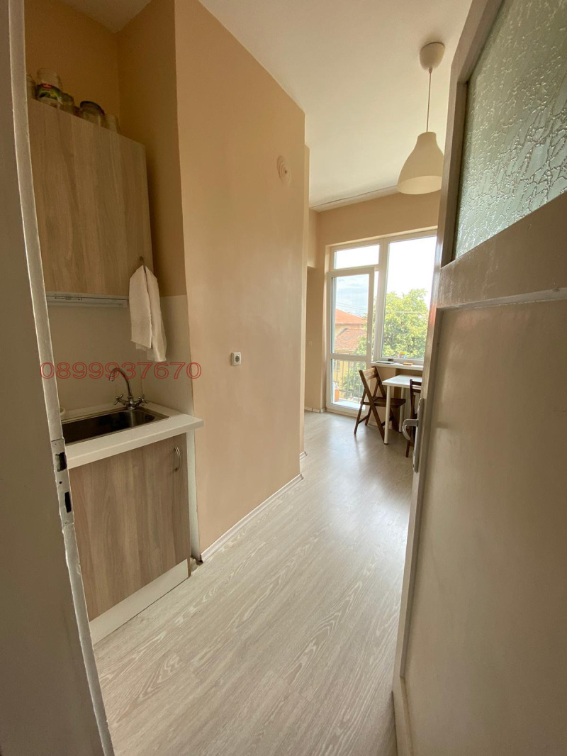 Издаје се  Соба Софија , Центар , 16 м2 | 98343883 - слика [11]