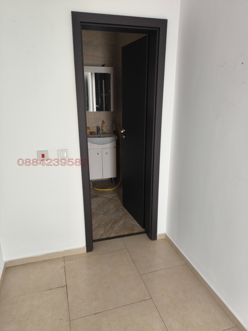 Дава под наем МАГАЗИН, гр. Пловдив, Гагарин, снимка 8 - Магазини - 52992064