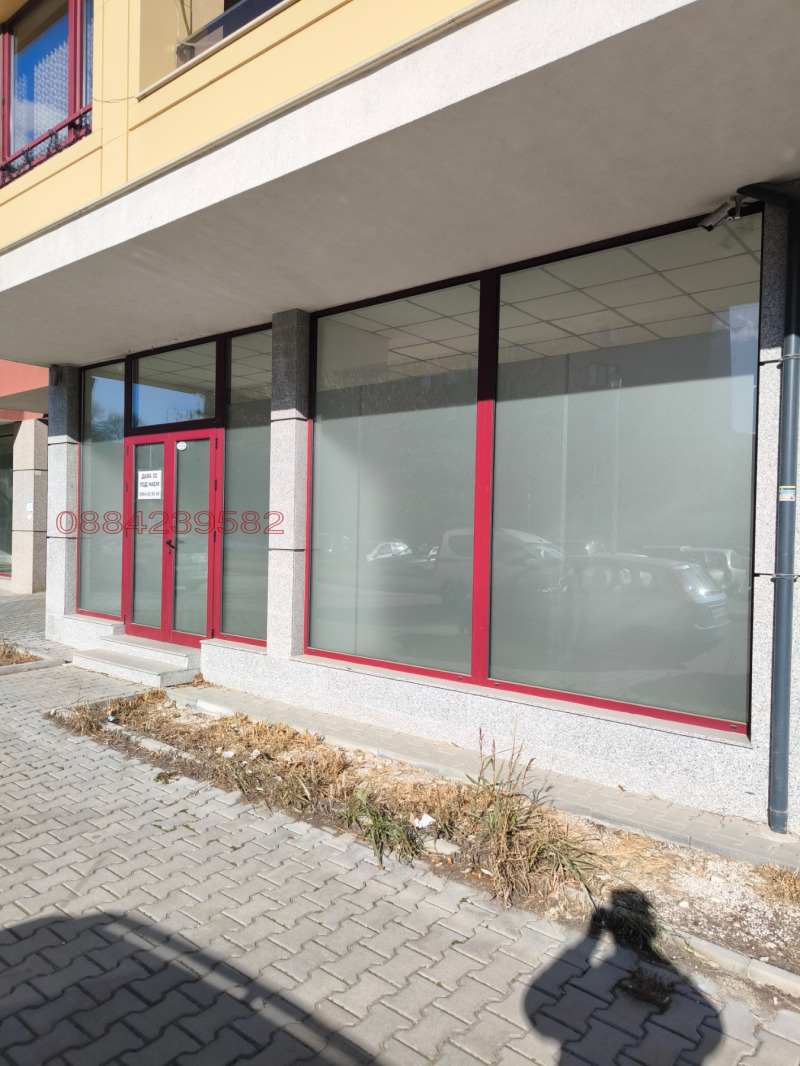 Дава под наем МАГАЗИН, гр. Пловдив, Гагарин, снимка 2 - Магазини - 52992064