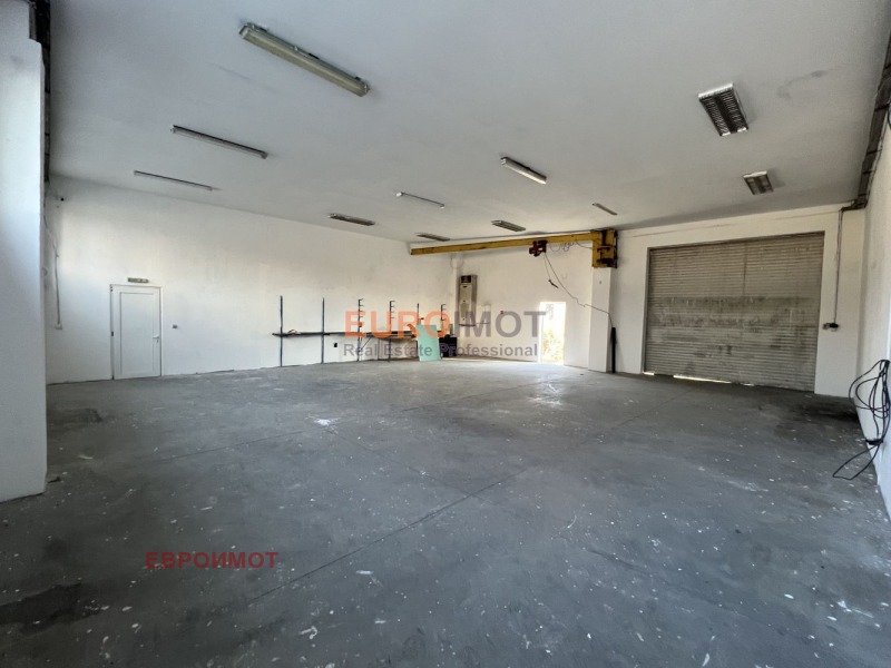 Дава под наем СКЛАД, гр. Брезник, област Перник, снимка 2 - Складове - 53102450