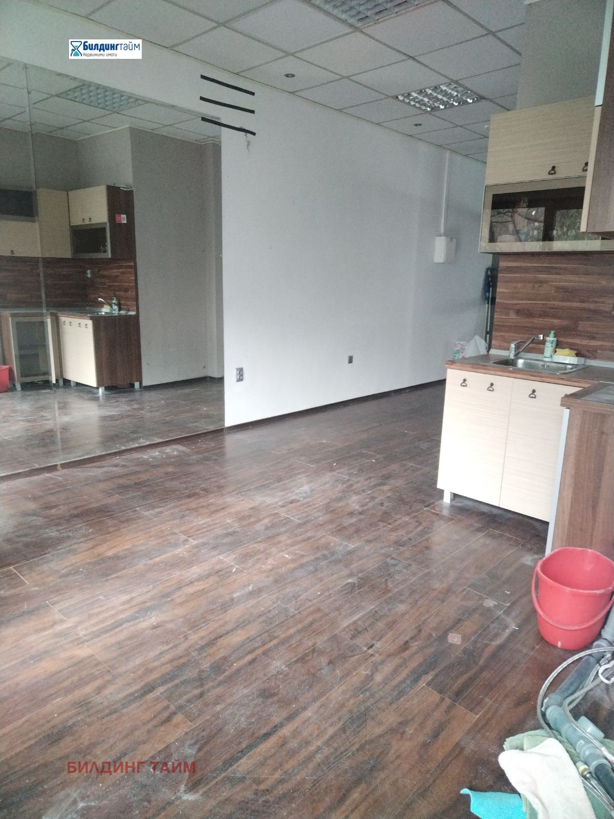 Дава под наем ОФИС, гр. Шумен, Център, снимка 2 - Офиси - 53679100