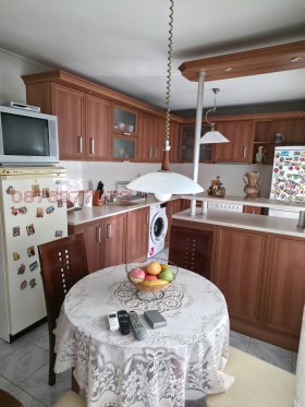 ���� ��� ���� 3-����� | Imot.bg � ����� ������ 12