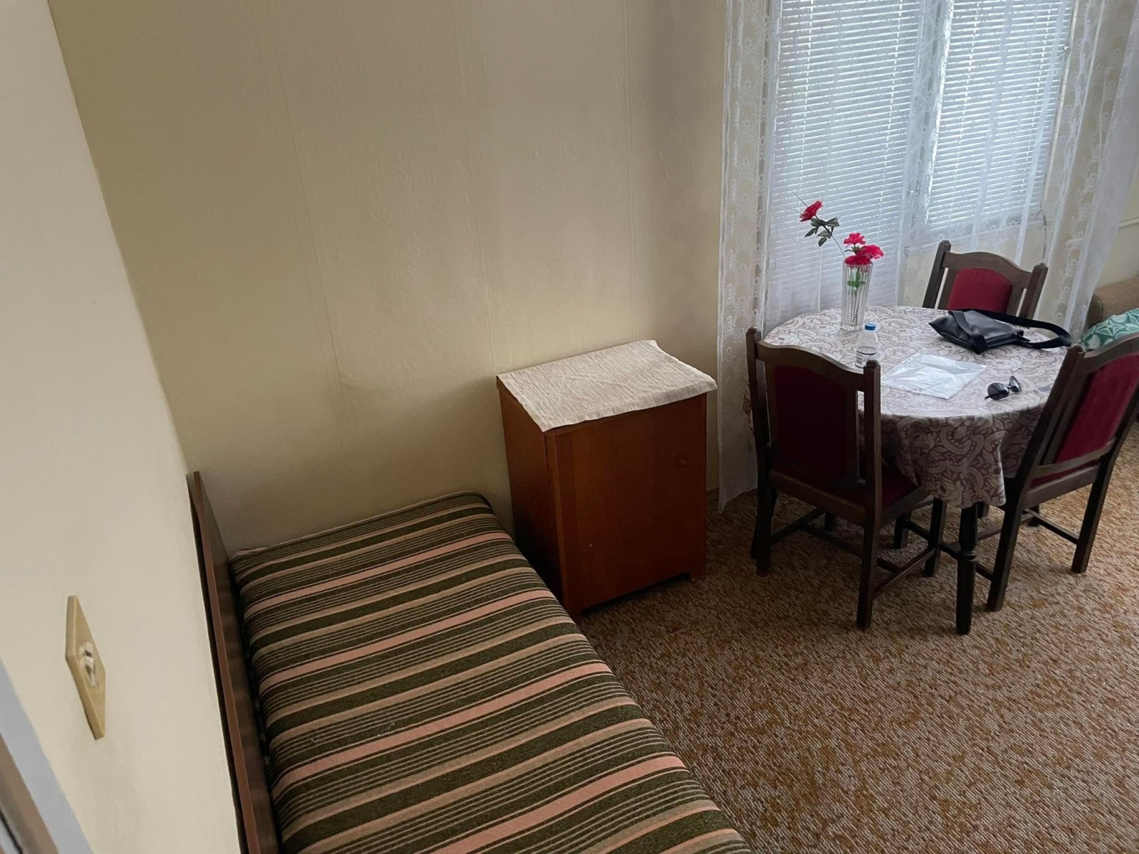 Дава под наем 2-СТАЕН, гр. Бургас, Изгрев, снимка 3 - Апартаменти - 54589202