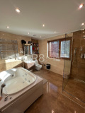 Под наем КЪЩА, град София, в.з.Киноцентъра • 3000 € • 66728194 — Holmes.bg