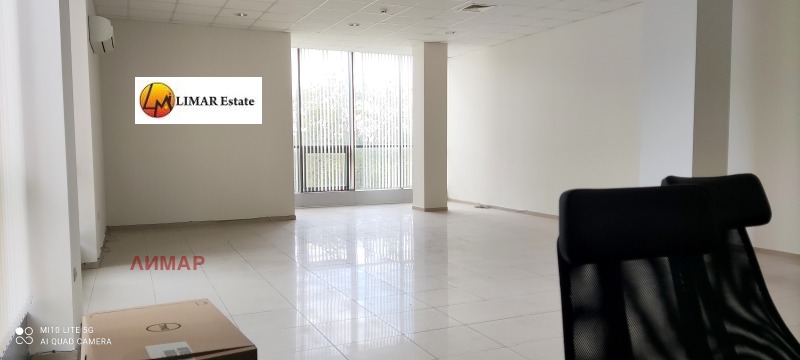 Дава под Наем ОФИС в град Варна, Западна промишлена зона - 120 кв.м / 720 € » 1 408.20 лв., ЛИМАР