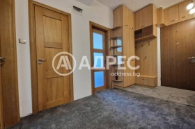 3+ camere da letto Oborishte, Sofia 7