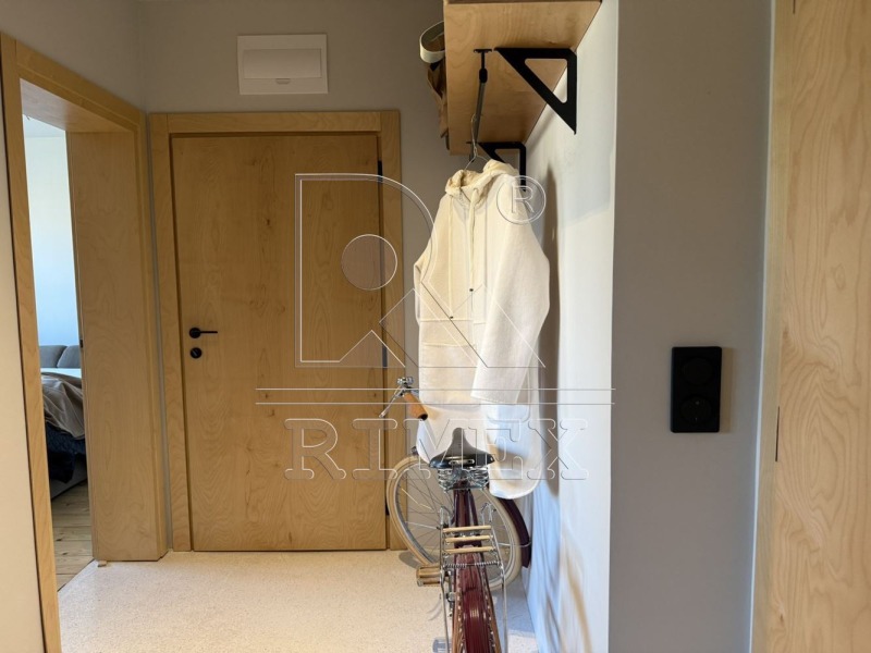 Дава под наем ЕТАЖ ОТ КЪЩА, гр. Пловдив, Център, снимка 11 - Етаж от къща - 52575834