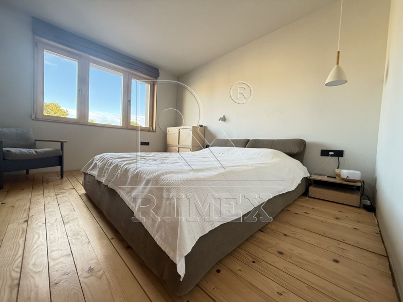 Дава под наем ЕТАЖ ОТ КЪЩА, гр. Пловдив, Център, снимка 7 - Етаж от къща - 52575834