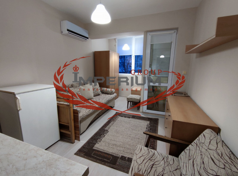 A louer  Studio Varna , Levski 1 , 30 m² | 53445806