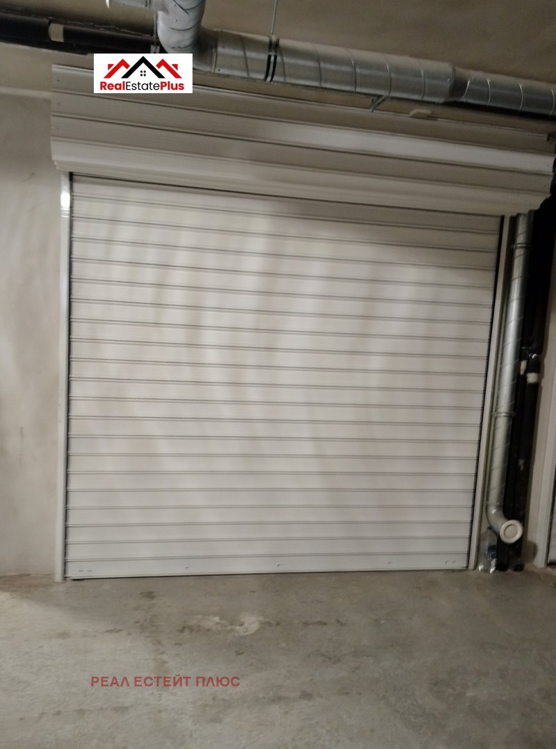 Дава под наем ГАРАЖ, ПАРКОМЯСТО, гр. Плевен, Идеален център