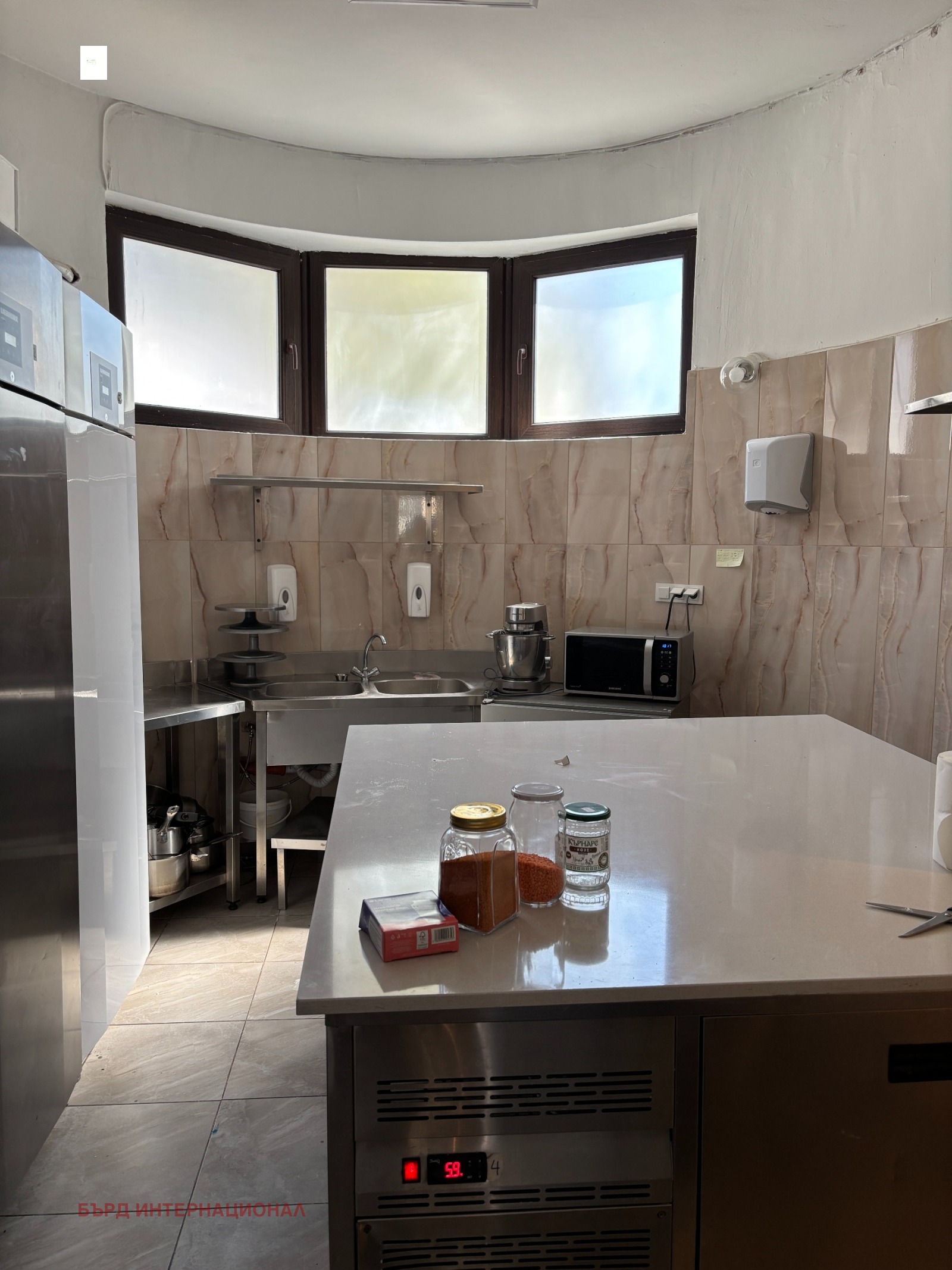 Дава под наем ЗАВЕДЕНИЕ, гр. София, Център, снимка 4 - Заведения - 54142892