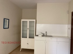 Офис град София, Медицинска академия 7