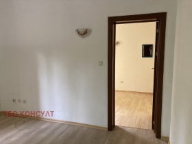 Офис град София, Медицинска академия 4
