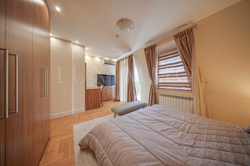 De inchiriat  2 dormitoare Sofia , Țentâr , 156 mp | 91217659 - imagine [14]