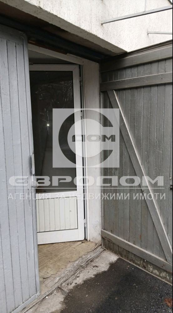 Дава под наем ГАРАЖ, ПАРКОМЯСТО, гр. Стара Загора, Три чучура - юг, снимка 3 - Гаражи и паркоместа - 53627295