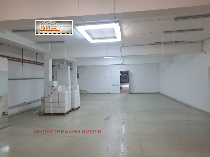 Дава под наем ПРОМ. ПОМЕЩЕНИЕ, гр. Пловдив, Индустриална зона - Тракия, снимка 4 - Производствени сгради - 52959057