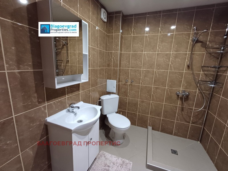 Дава под наем МНОГОСТАЕН, гр. Благоевград, Идеален център, снимка 11 - Апартаменти - 53151485