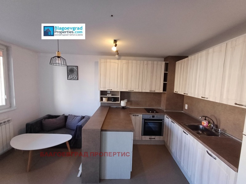 Дава под наем МНОГОСТАЕН, гр. Благоевград, Идеален център, снимка 4 - Апартаменти - 53151485