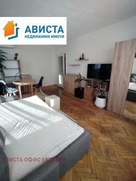 1 quarto Goce Deltchev, Sofia 8